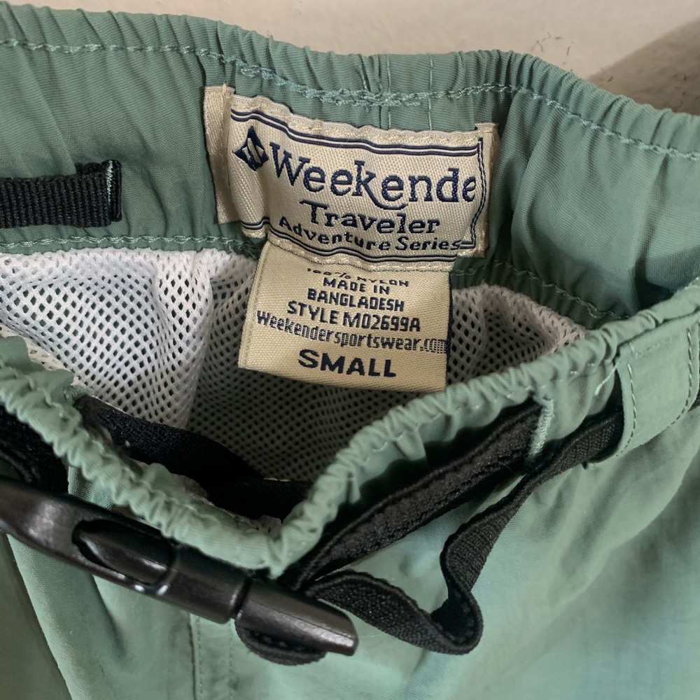 Swim trunks by Weekender size small - Picture 5 of 5